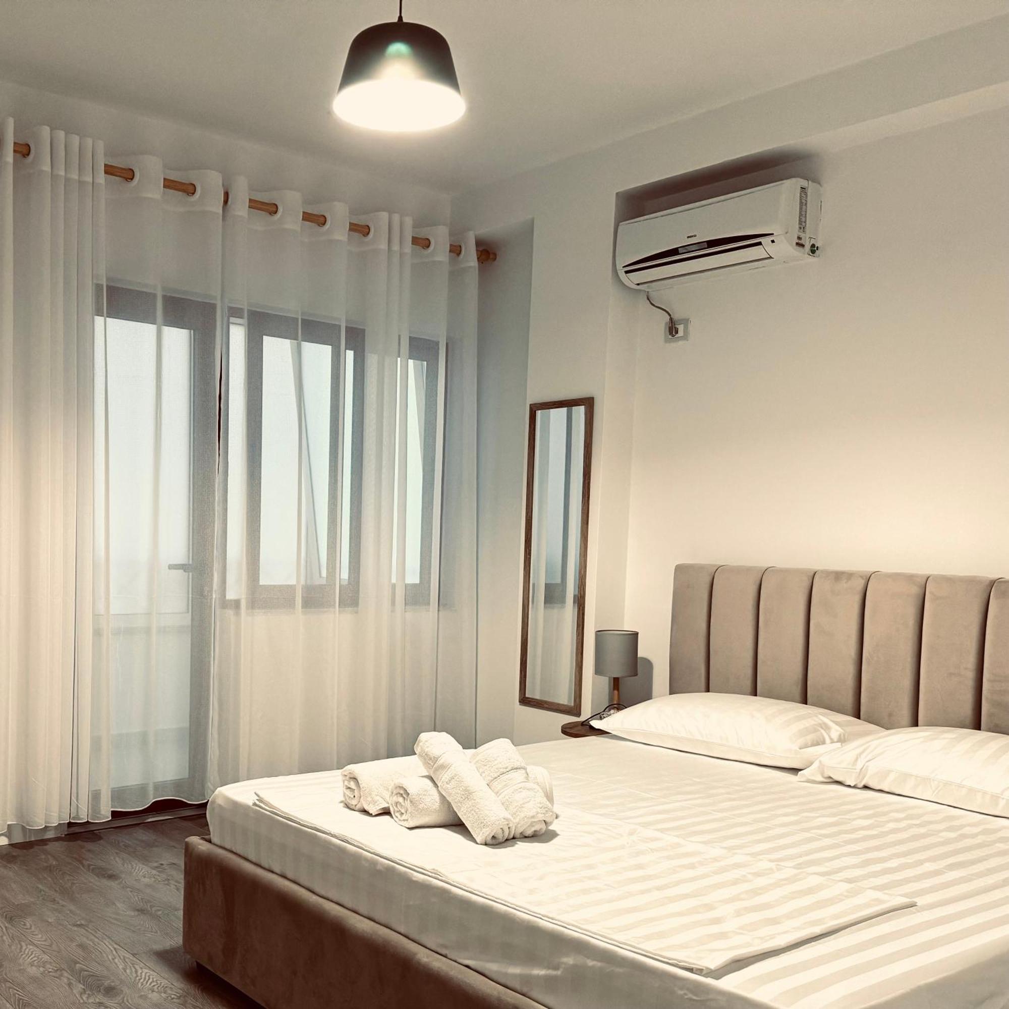 Hi5 Rooms Tirana Buitenkant foto